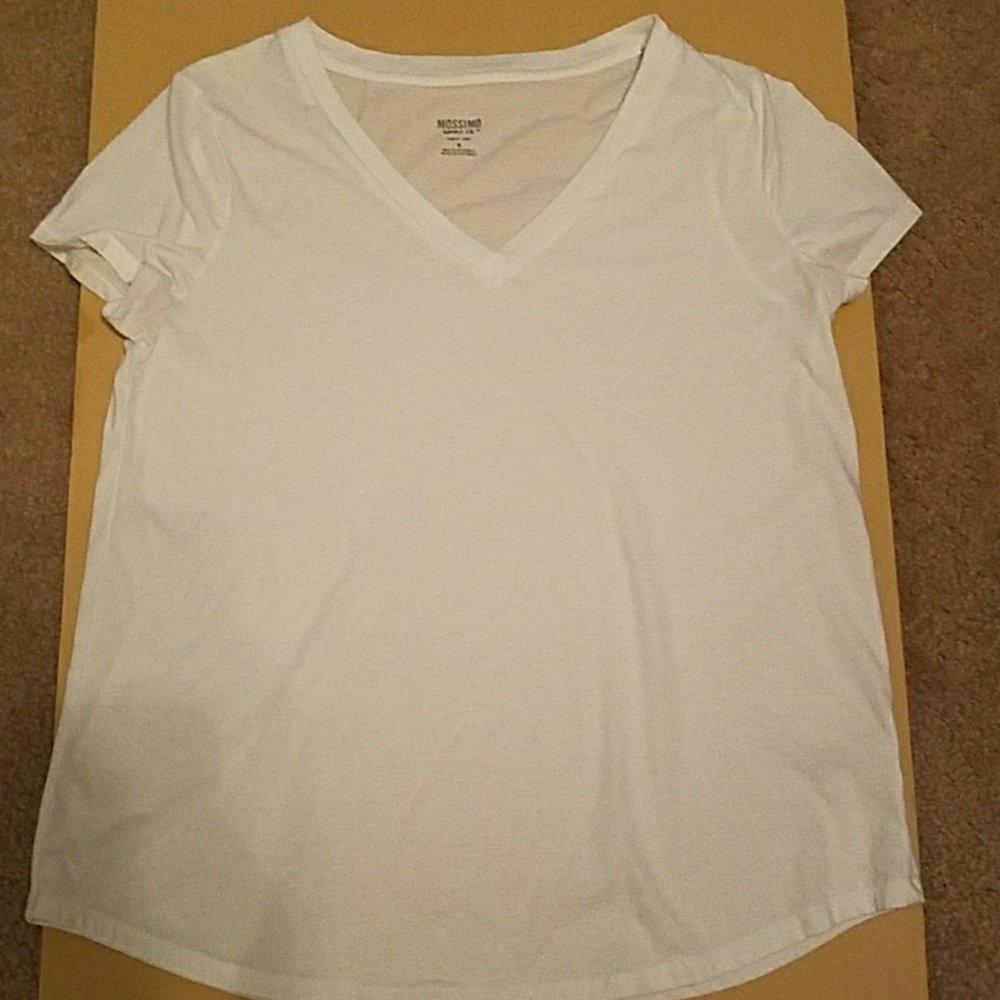 Mossimo White T-shirt